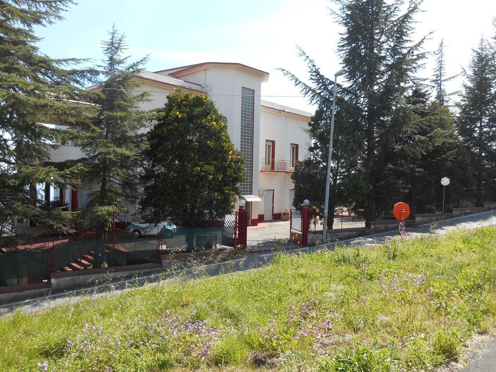 Al Villino Sunshine In Villa Con Piscina Ed Idromassaggio SantʼAlfio Eksteriør billede